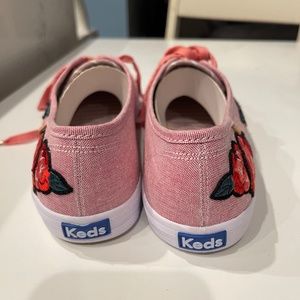 Size 10 BNWT keds